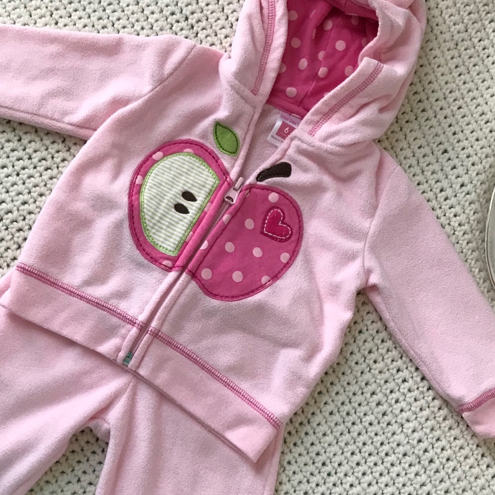 6 M Carter’s soft pink set